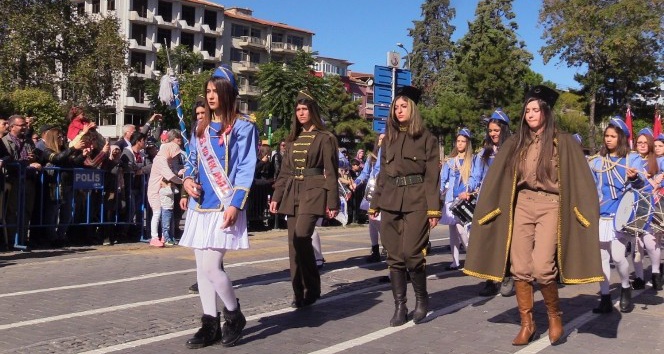 Uşak’ta 29 Ekim Cumhuriyet Bayramı kutlamaları