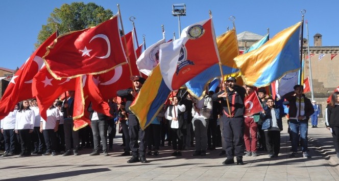 Bitlis’te 29 Ekim Cumhuriyet Bayramı coşkusu