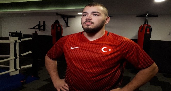 Milli kick boksçu Karakuş: "Ferit Keta erkekse benimle ringe çıkar”