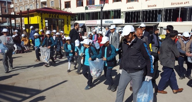 Tuzluca’da temizlik kampanyası
