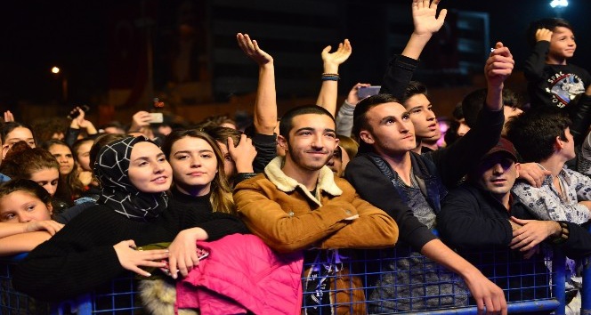 Cumhuriyet coşkusu konserlerle zirveye ulaştı