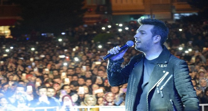 Oğuzhan Koç konserine büyük ilgi