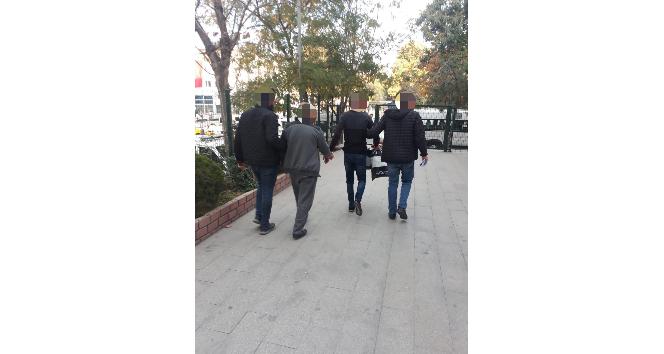 Edirne’de yakalanan 3 kişi cezaevine kondu