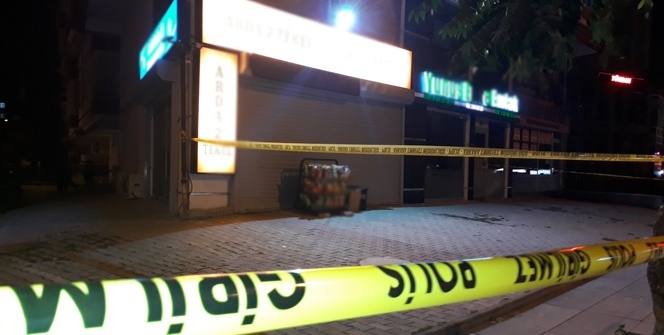 Başkent'te namus kavgası kanlı bitti: 2 ölü