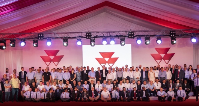 Massey Ferguson bayileri Manisa üretim tesisinde buluştu