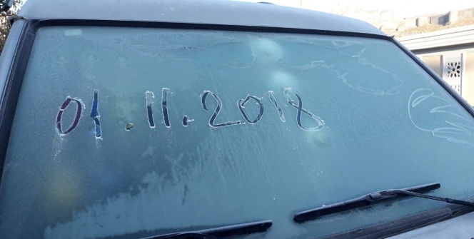 O şehirde araçlarına battaniye örtmeyen pişman oldu!