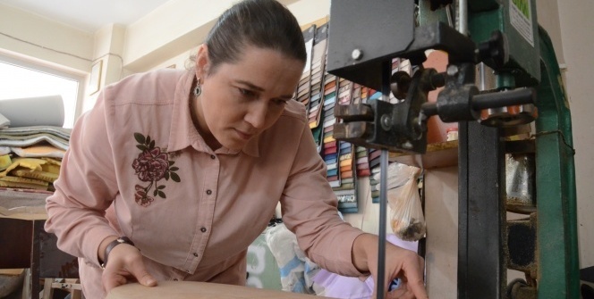 Eşine yardım için gitti, patron olup dükkanı devraldı