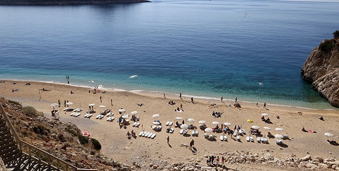 Antalya’da Kasım ayında deniz keyfi