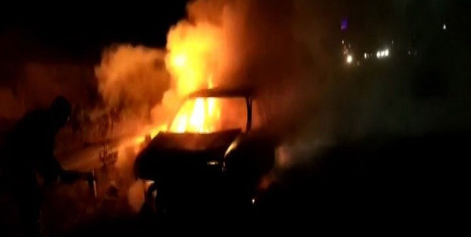 Otomobil bomba gibi patladı