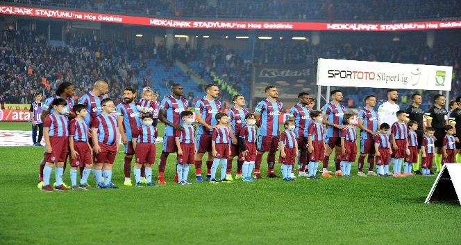 Spor Toto Süper Lig: Trabzonspor: 1 - Bursaspor: 0 (İlk yarı)