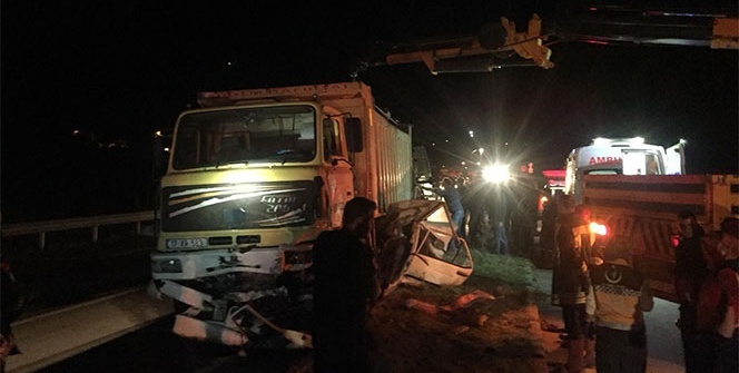 Çanakkale'de feci kaza: 2 ölü