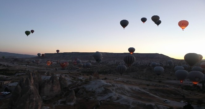 Kapadokya bölgesini Ekim ayında 324 bin 375 turist ziyaret etti