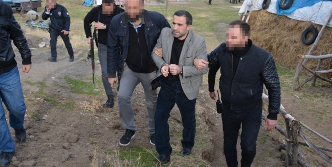 Tam bir suç makinesi! 4 kez müebbet cezası var... Öyle bir yerde yakalandı ki