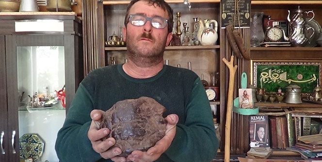 'Vatandaşlar  başımıza taş yağıyor diyerek korkarak içeri kaçmıştı...' Benzeri ABD'de 632 bin dolara satıldı!