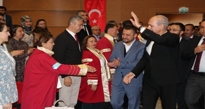 AK Parti Genel Başkan Vekili Kurtulmuş: &quot;Türkiye’nin ileriye gitmesi gençlerin elindedir”