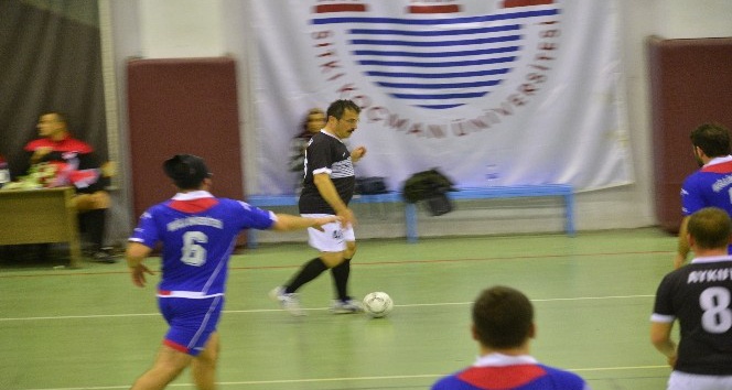 MSKÜ’de Rektörlük Kupası Futsal Turnuvası başladı