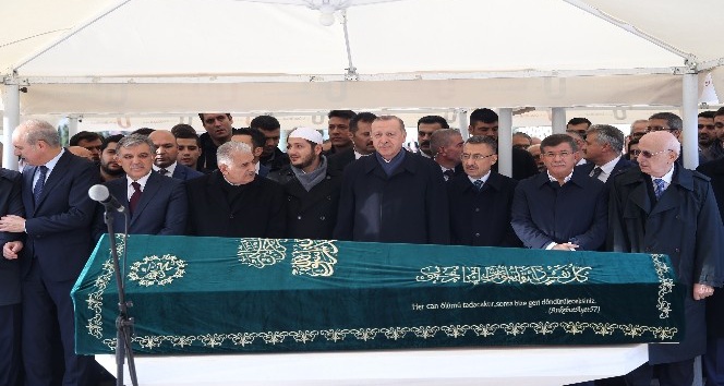 Cumhurbaşkanı Erdoğan, ünlü iş adamı Abdullah Tivnikli’nin cenaze törenine katıldı