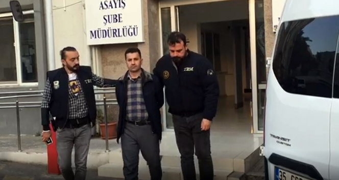 İzmir&#039;de DEAŞ&#039;a eş zamanlı baskın: 9 gözaltı