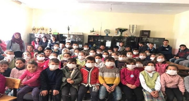 Kulu’da öğrenciler lösemili çocuklara destek için maske taktı