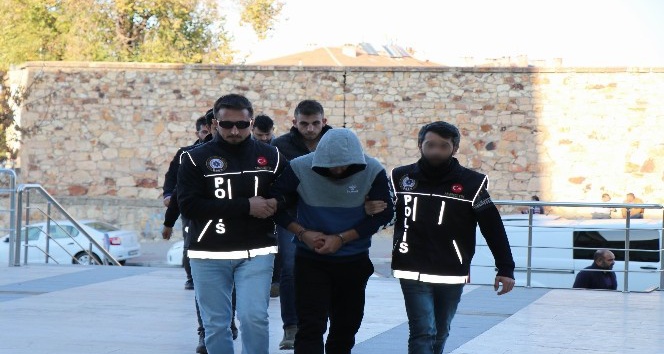 Nevşehir’de uyuşturucu taciri 3 kişi tutuklandı