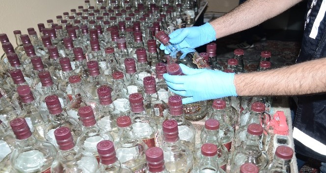 Denizli’de kaçak alkol imalathanesi ele geçirildi