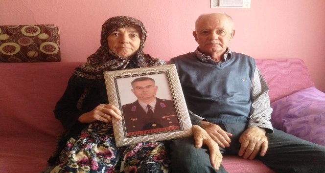 Binbaşı Kurt’un anne ve babası, oğullarını şehit eden teröristin öldürülmesiyle ilgili konuştu