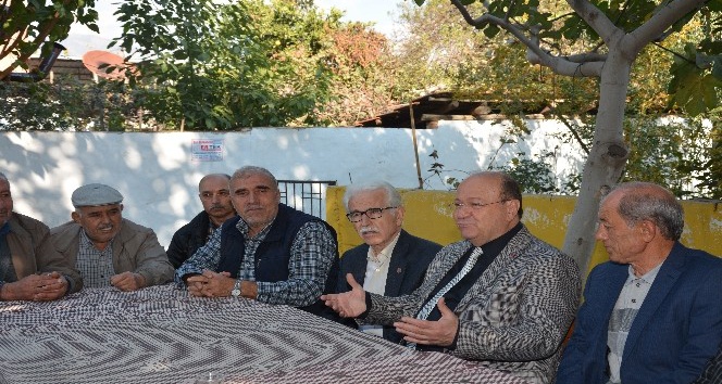 Başkan Özakcan, İmamköy Mahallesini ziyaret etti