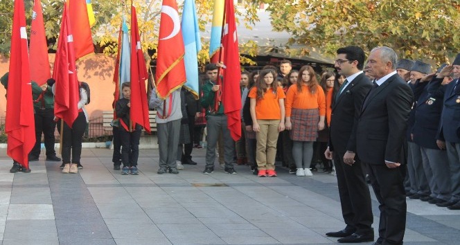 Manyas’ta Atatürk törenlerle anıldı