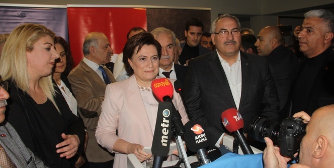 Eski bakan aday adaylığını açıkladı