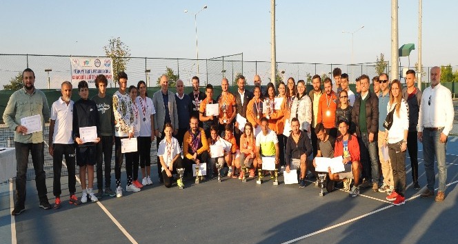 Karadeniz Tenis Ligi’nde ilk yıl heyecanı tamamlandı
