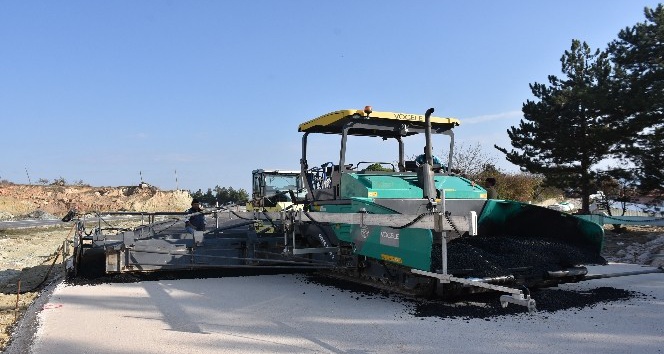 Balıkesir-Dursunbey yolunda asfalt çalışmaları başladı