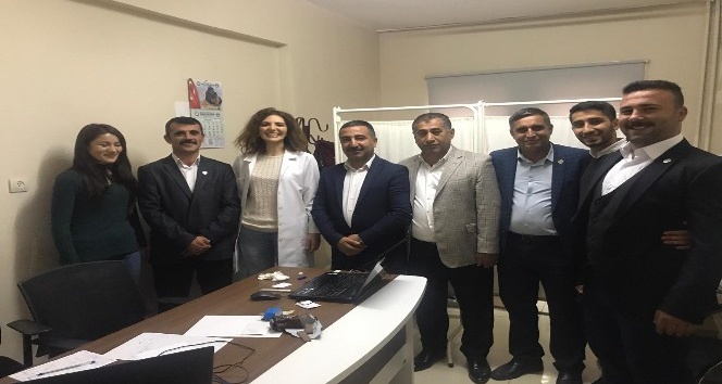 Sağlık-Sen yöneticilerinden Beytüşşebap’ta göreve başlayan Dr. Neslihan Arslan’a hayırlı olsun ziyareti