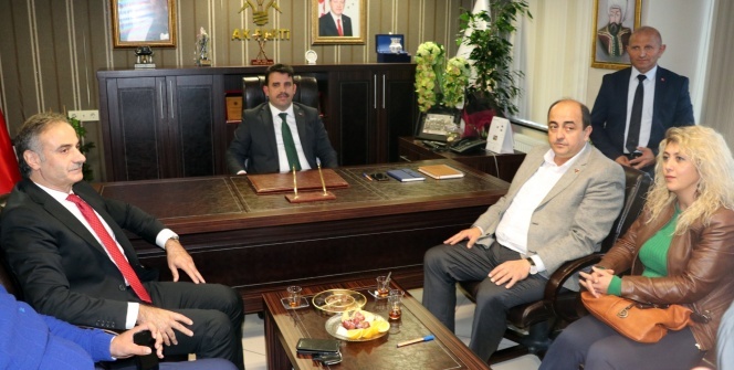 CHP'den istifa edip AK Parti'ye geçti!