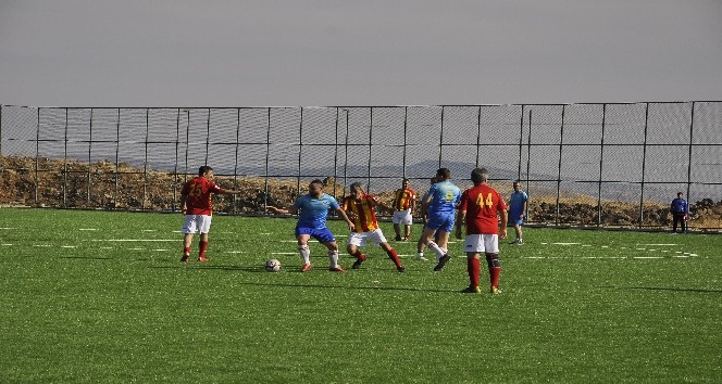 Arguvan’da şöhretler özel maçta buluştu