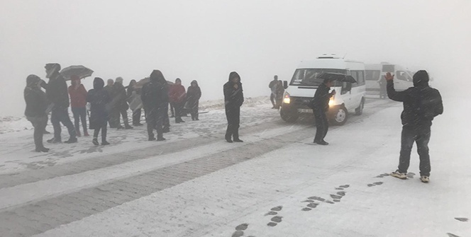 Bir anda tipi bastırdı! Böyle indirildiler