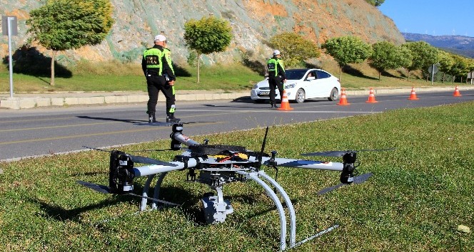 Trafikte Drone’lu denetimleri sürüyor