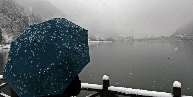 Uzungöl beyaza büründü