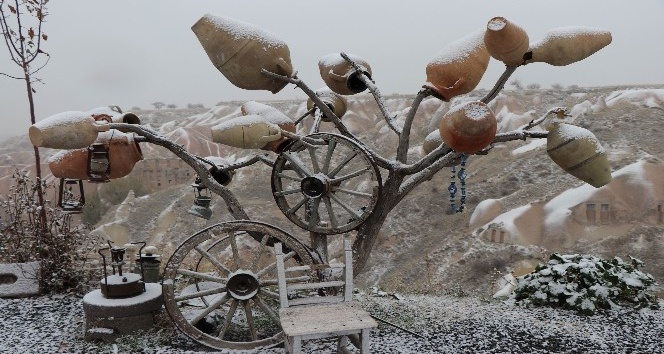 Kapadokya’da mevsimin ilk karı yağdı