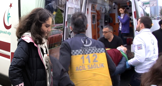Beşiktaş’ta kaza yapan annesini gören küçük kız, gözyaşlarına boğuldu
