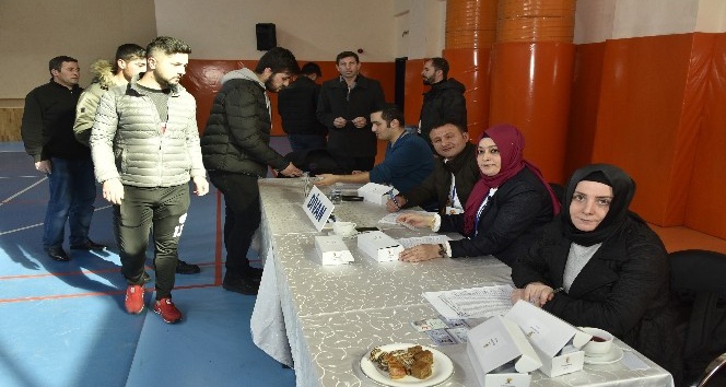 AK Parti’de temayül yoklaması yapıldı