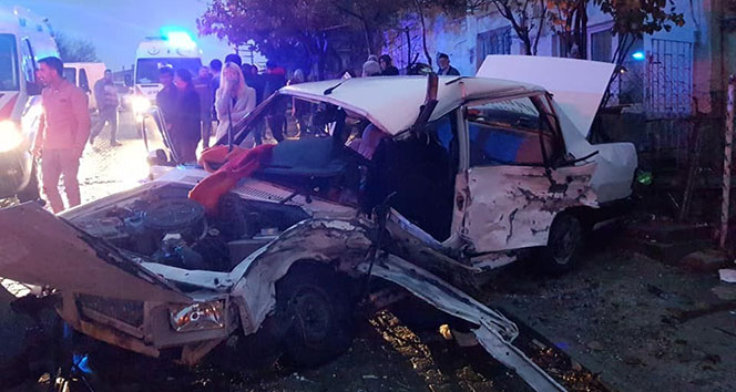 Eskişehir&#039;de trafik kazası: 2 ölü, 5 yaralı