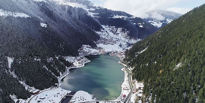 Uzungöl'de nefes kesen kar manzarası!
