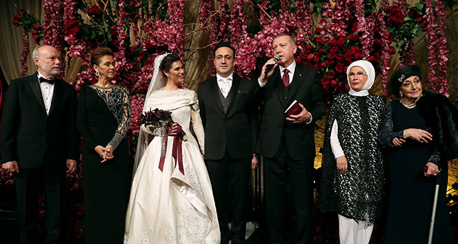 Cumhurbaşkanı Erdoğan, İlker Aycı’nın nikah şahidi oldu