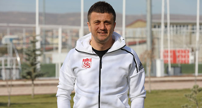 Sivasspor’un yeni teknik direktörü belli oldu