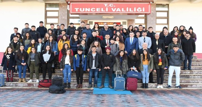 Tunceli’de 2 bin 19 öğrenciye uçakla yurtiçi gezisi