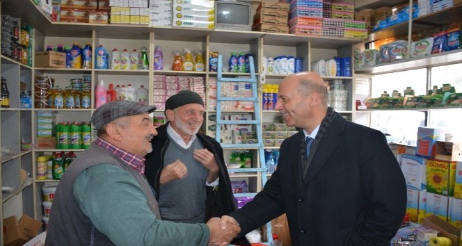 Başkan Bozkurt çarşı esnafını ziyaret etti