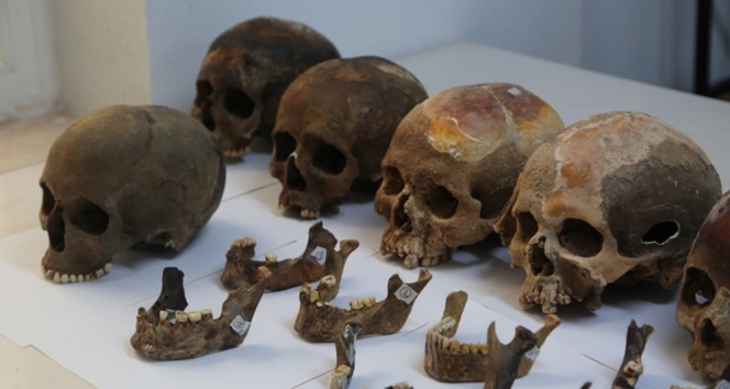Antalya’da 7 bin yıllık toplu mezar kalıntıları bulundu