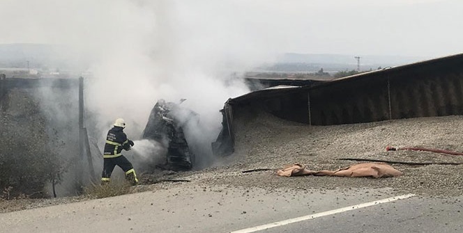 Feci kaza! Uçuruma yuvarlanıp alev aldı, yaralılar var