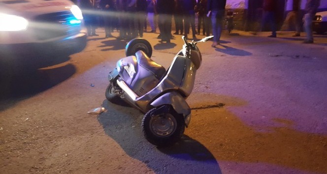 Otomobil motosiklete çarptı : 1’i ağır 2 yaralı