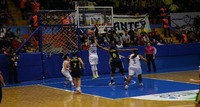 Türkiye Kadınlar Basketbol Süper Ligi: Hatay Büyükşehir Belediyespor: 72 - Fenerbahçe: 67